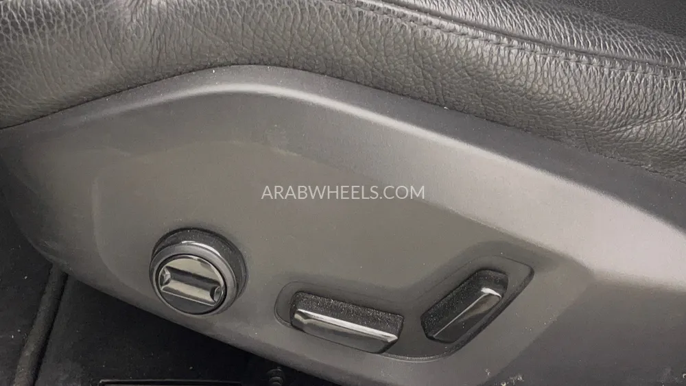 Volvo S90 2022 for Sale in Dubai Image-24