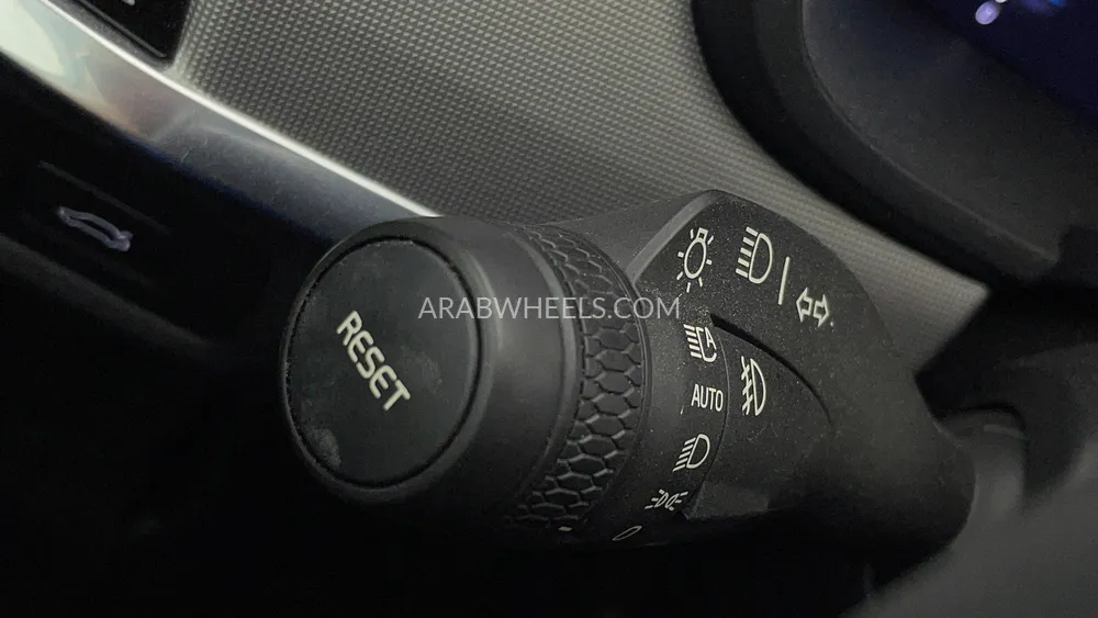 Volvo S90 2022 for Sale in Dubai Image-40