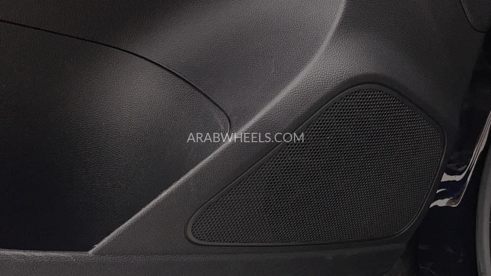 MG ZS 2023 for Sale in Dubai Image-25