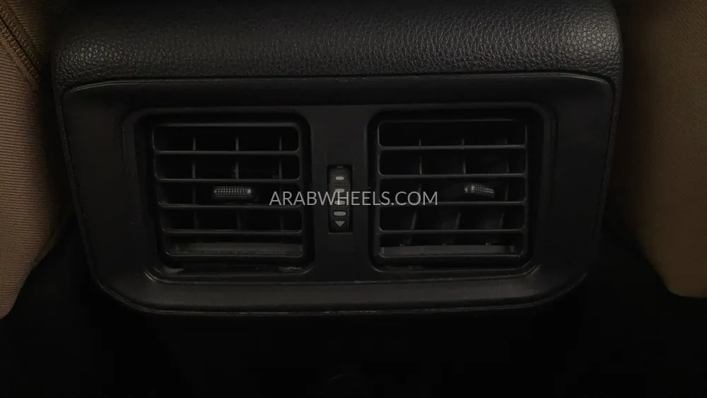 تويوتا راف 4 2023 for Sale in دبي Image-23