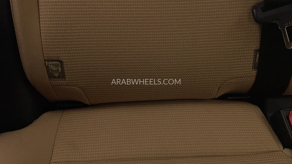 تويوتا راف 4 2023 for Sale in دبي Image-37