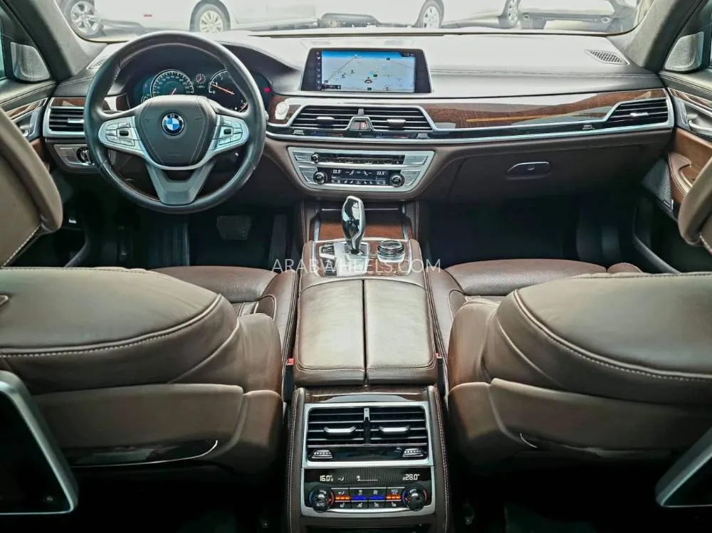 BMW 7 series 2016 for Sale in Dubai Image-11