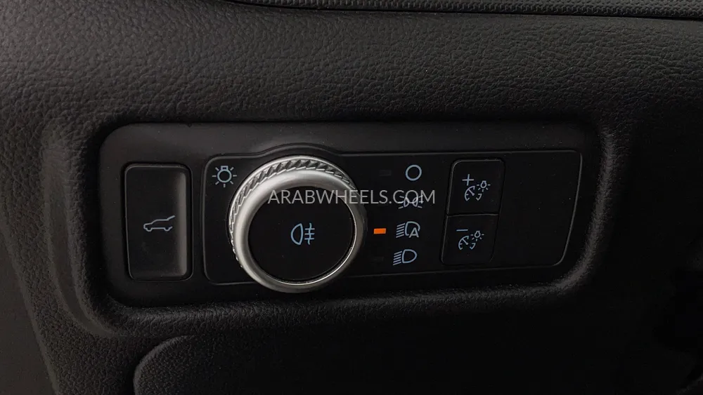 Ford Explorer 2022 for Sale in Dubai Image-35