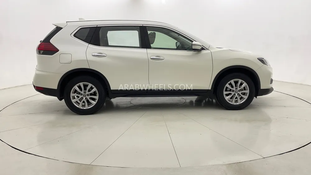 Nissan X-Trail 2021 for Sale in Dubai Image-2