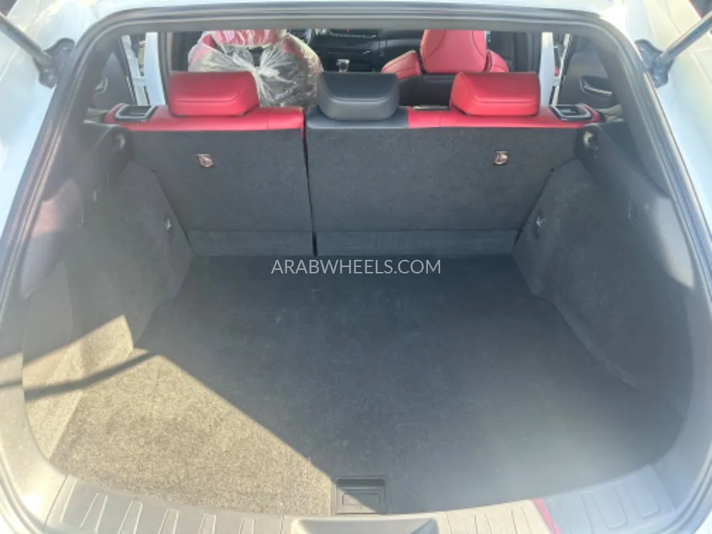 Lexus UX 2022 for Sale in Sharjah Image-3