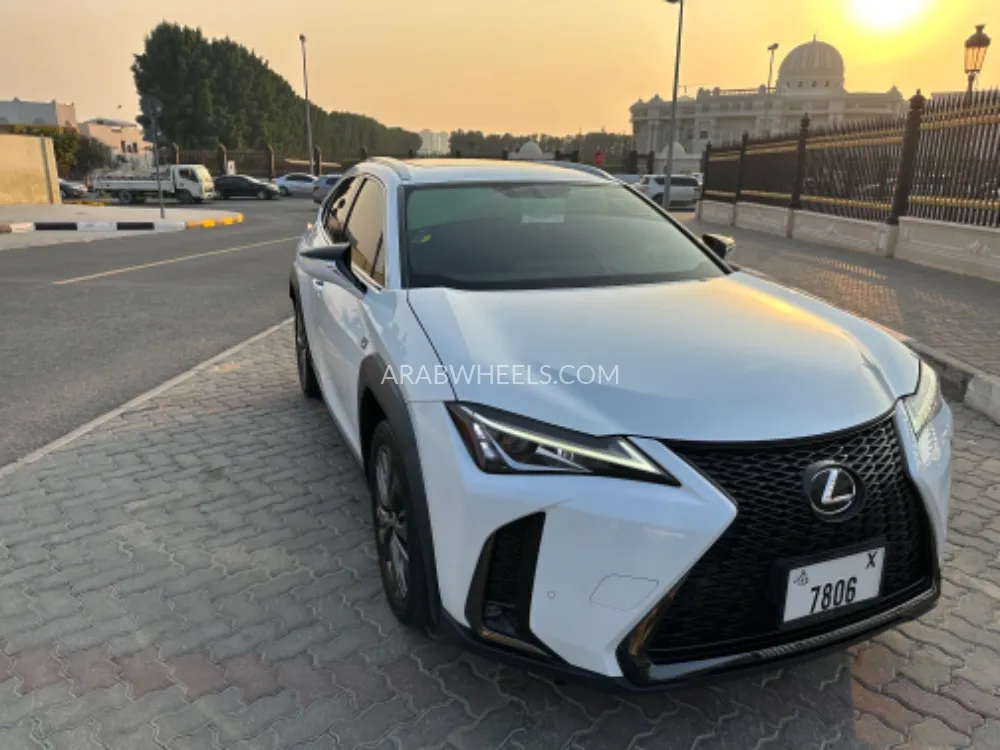 Lexus UX 2022 for Sale in Sharjah Image-5