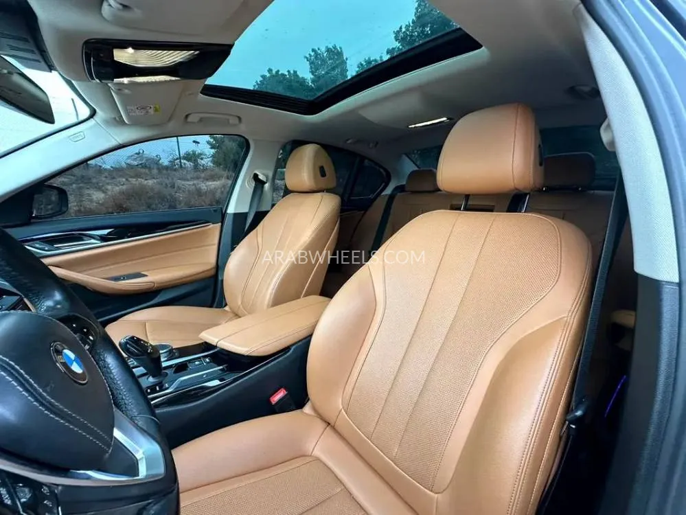 BMW 5 series 2022 for Sale in Sharjah Image-4