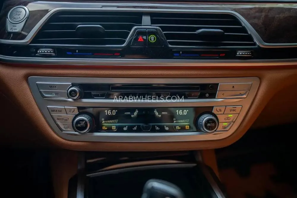BMW 7 series 2021 for Sale in Sharjah Image-4