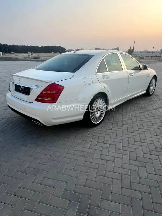 Mercedes Benz CLS Class 2009 for Sale in Sharjah Image-2