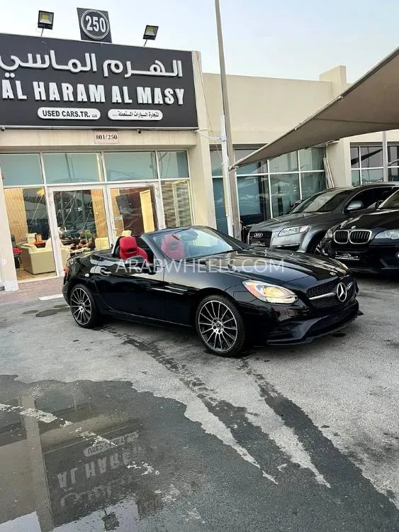 مرسيدس بنز SLC Class 2019 for Sale in الشارقة Image-3