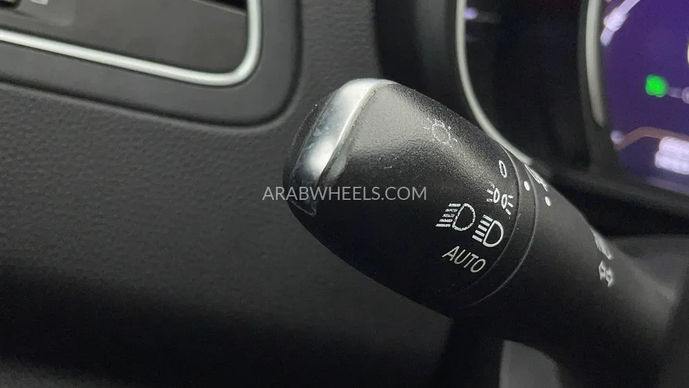 رينو كوليوس 2023 for Sale in دبي Image-34