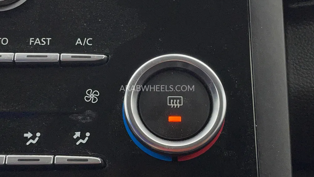 رينو كوليوس 2023 for Sale in دبي Image-38