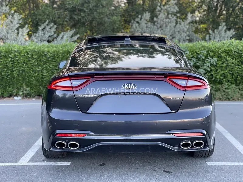 Kia Stinger 2019 for Sale in Sharjah Image-9