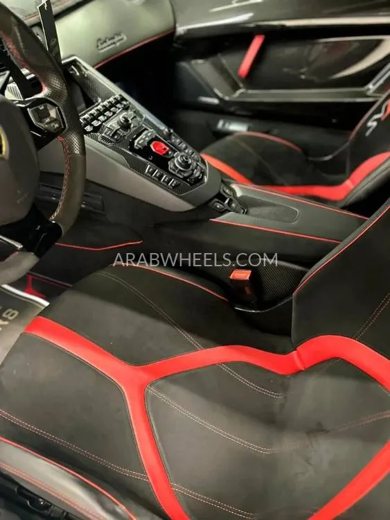 Lamborghini Aventador 2021 for Sale in Dubai Image-9
