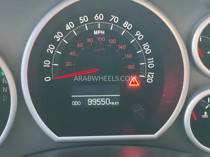 Toyota Tundra 2011 for Sale in Sharjah Image-8