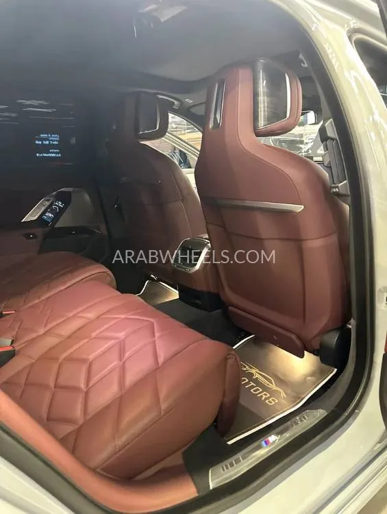 BMW 7 series 2023 for Sale in Dubai Image-3