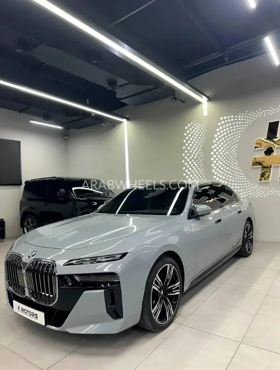 BMW 7 series 2023 for Sale in Dubai Image-7