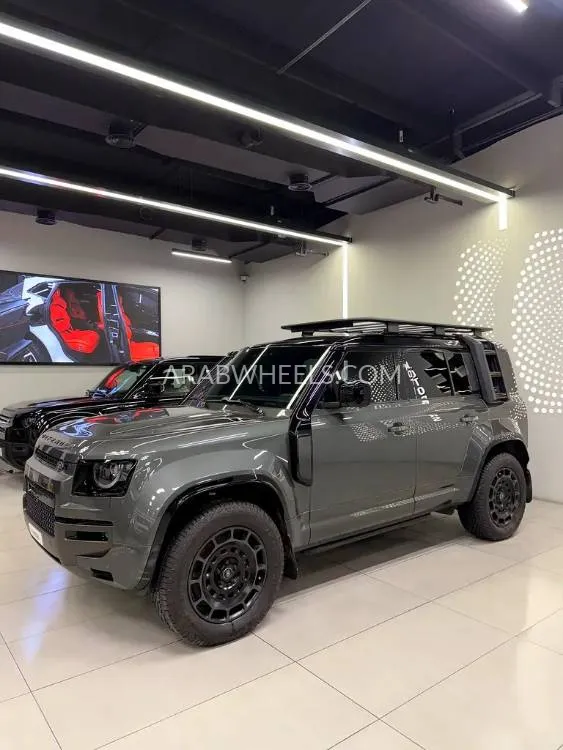 لاند روفر ديفندر 2025 for Sale in دبي Image-5