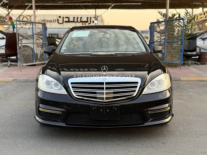 Mercedes Benz CLS Class 2009 for Sale in Dubai Image-17