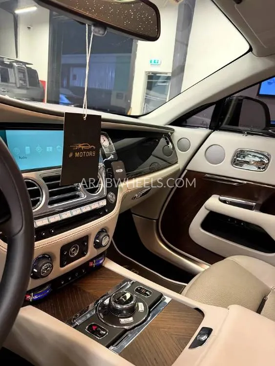Rolls Royce Wraith 2016 for Sale in Dubai Image-14
