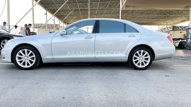 Mercedes Benz CLS Class 2012 for Sale in Dubai Image-12