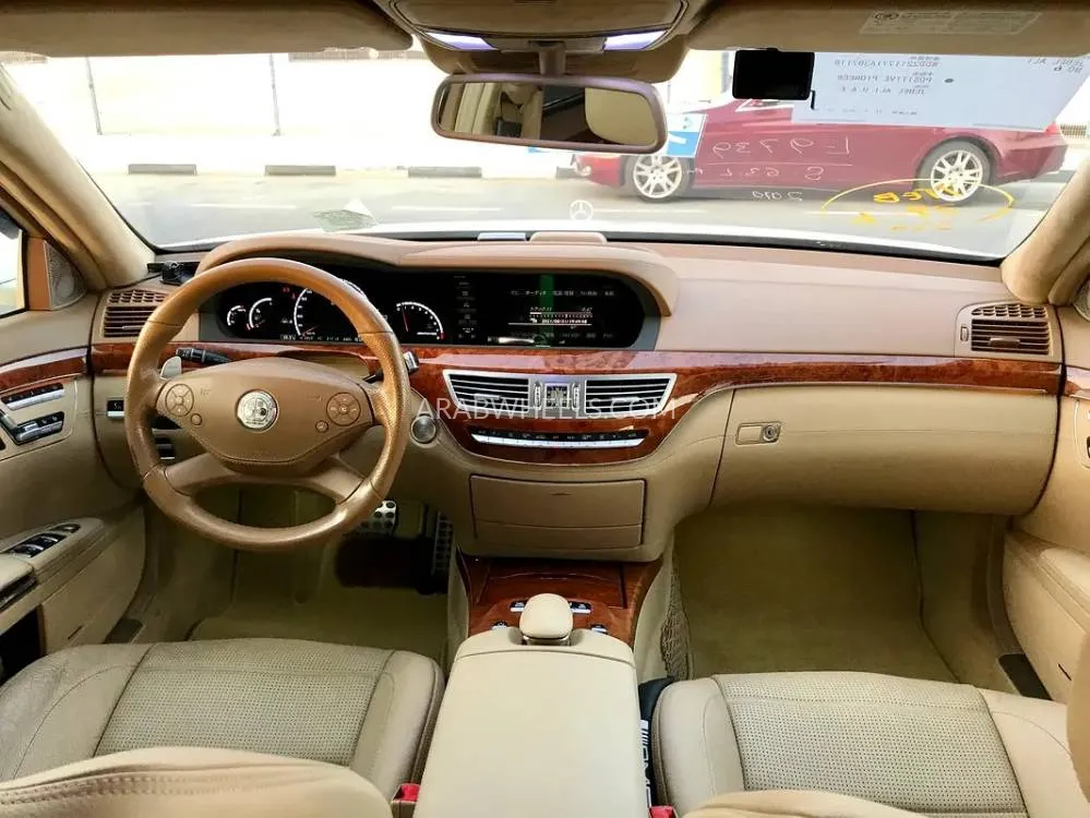 Mercedes Benz CLS Class 2010 for Sale in Dubai Image-4