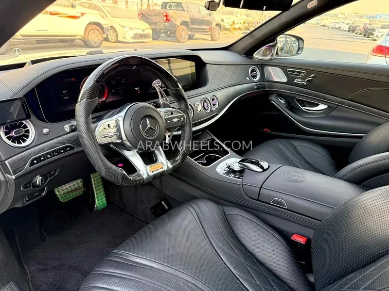 Mercedes Benz CLS Class 2018 for Sale in Dubai Image-10
