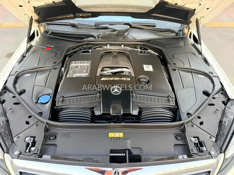 Mercedes Benz CLS Class 2018 for Sale in Dubai Image-13