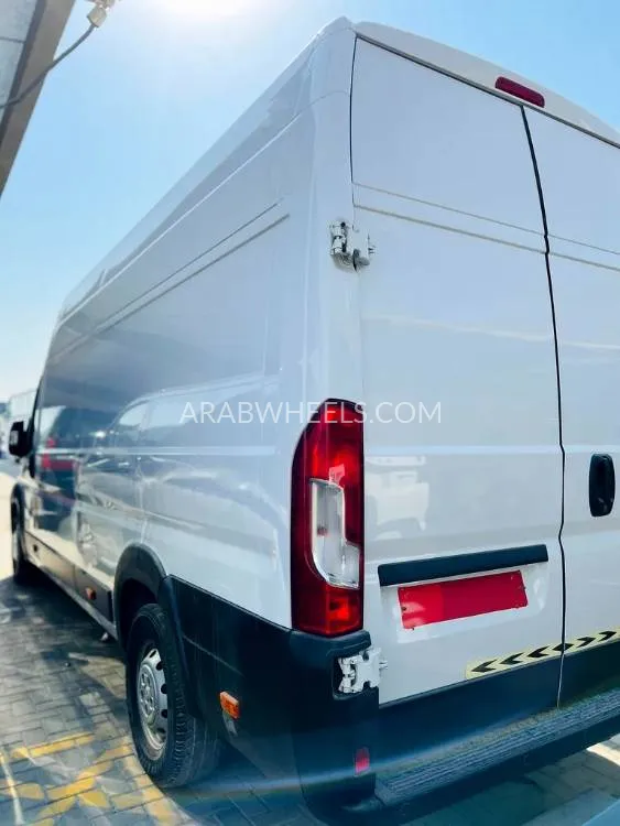 Peugeot Boxer 2021 for Sale in Sharjah Image-5