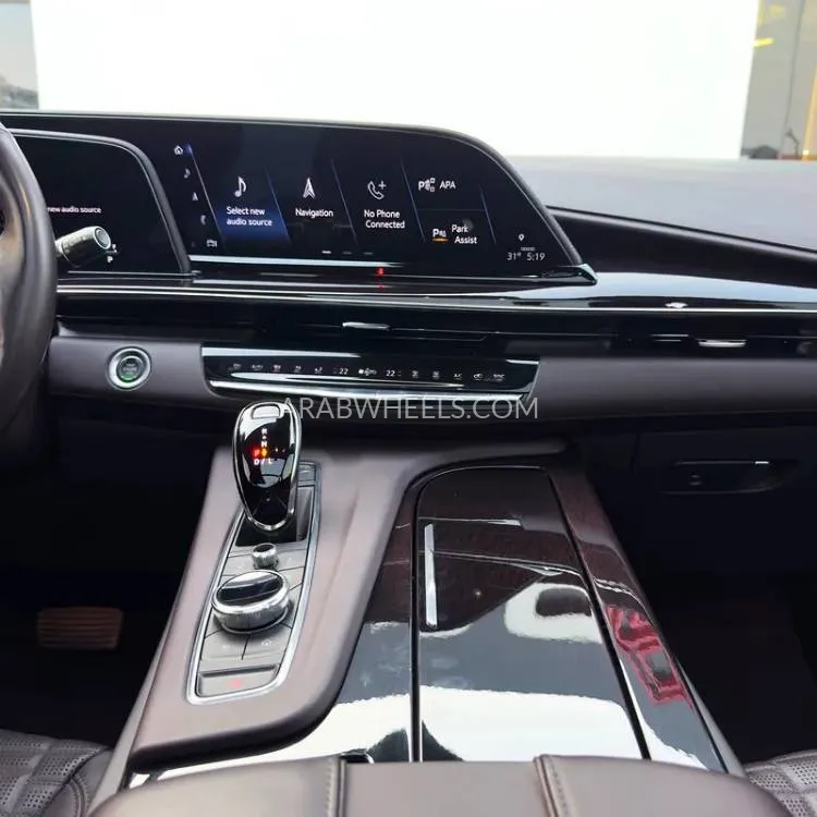 Cadillac Escalade 2022 for Sale in Dubai Image-12