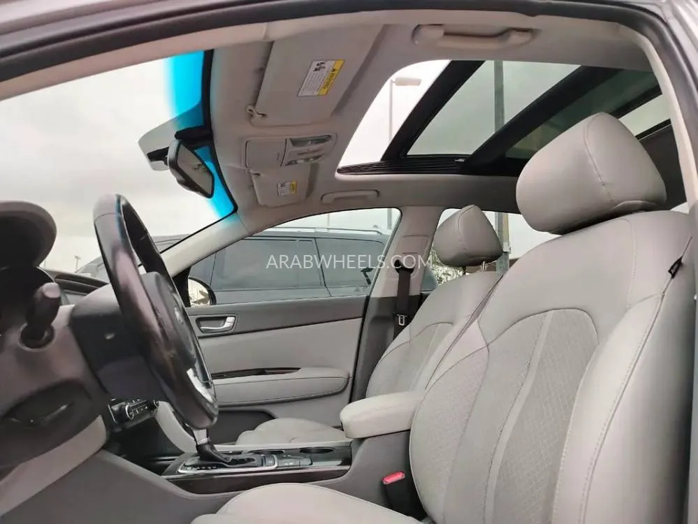 Kia Optima 2018 for Sale in Dubai Image-8