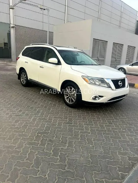 Nissan Pathfinder 2018 for Sale in Sharjah Image-2