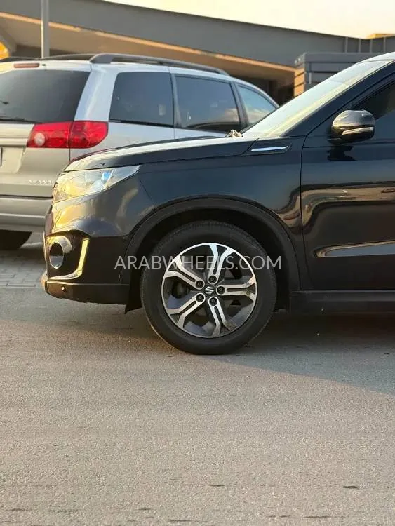 Suzuki Grand Vitara 2017 for Sale in Dubai Image-3