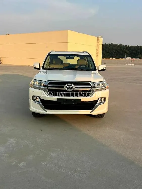 تويوتا لاند كروزر 2017 for Sale in الشارقة Image-3