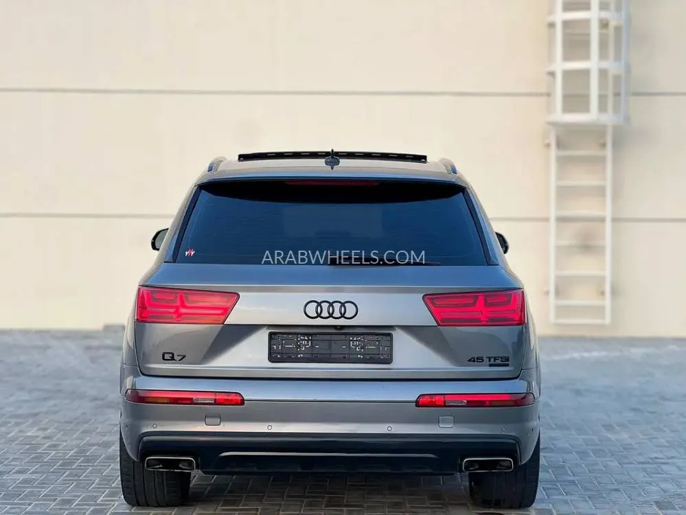 Audi Q7 2016 for Sale in Sharjah Image-9