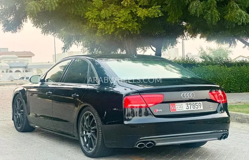 Audi S8 2014 for Sale in Sharjah Image-4