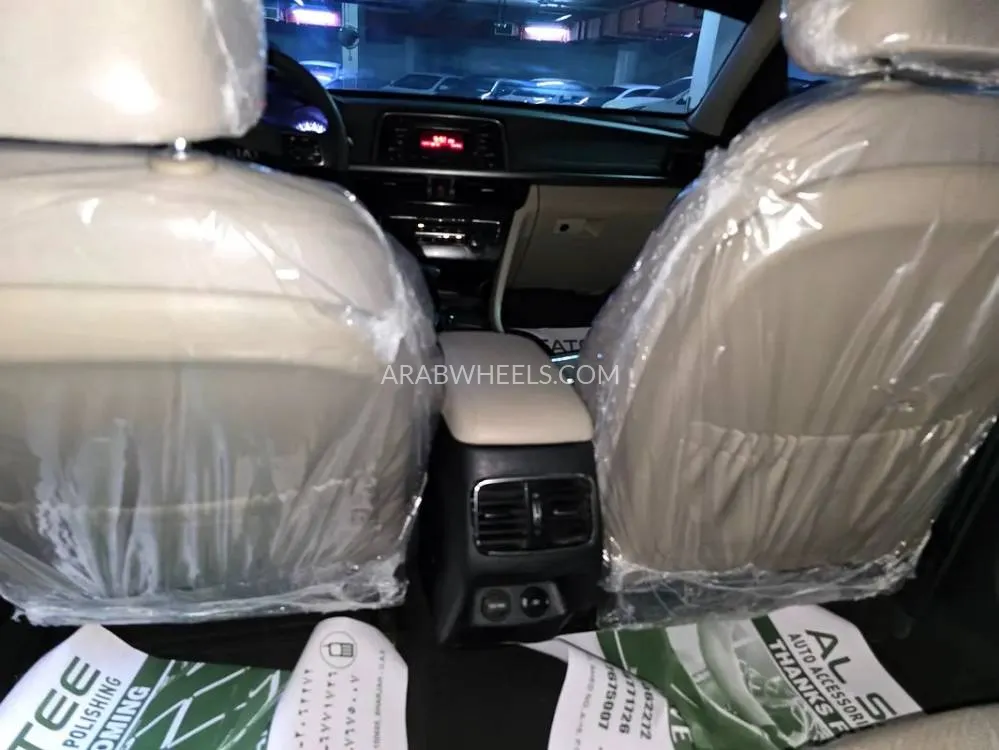 Kia Optima 2018 for Sale in Sharjah Image-9