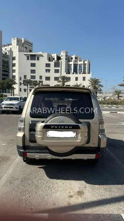 Mitsubishi Pajero 2009 for Sale in Dubai Image-6
