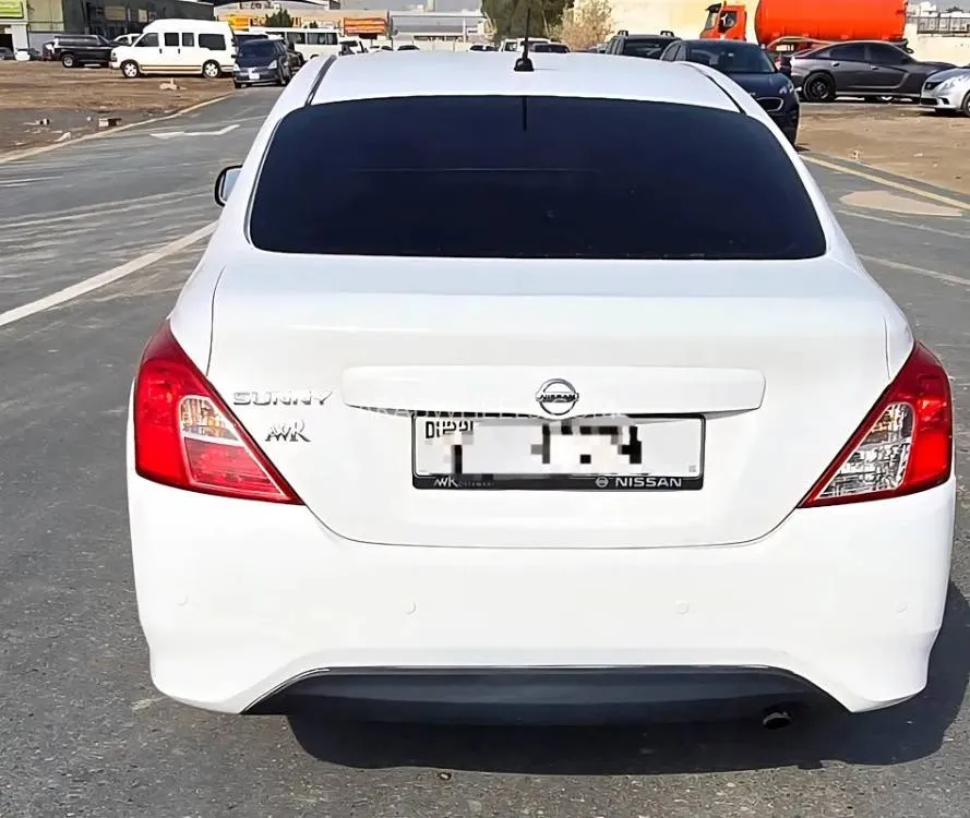 Nissan Sunny 2020 for Sale in Sharjah Image-3