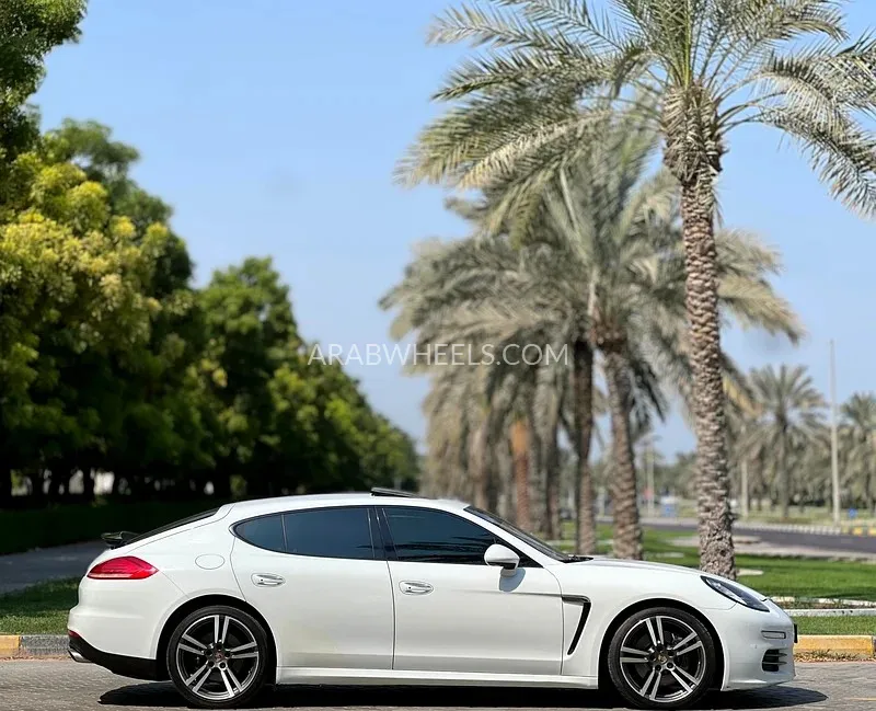Porsche Panamera 2014 for Sale in Sharjah Image-7