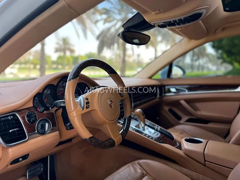 Porsche Panamera 2014 for Sale in Sharjah Image-14