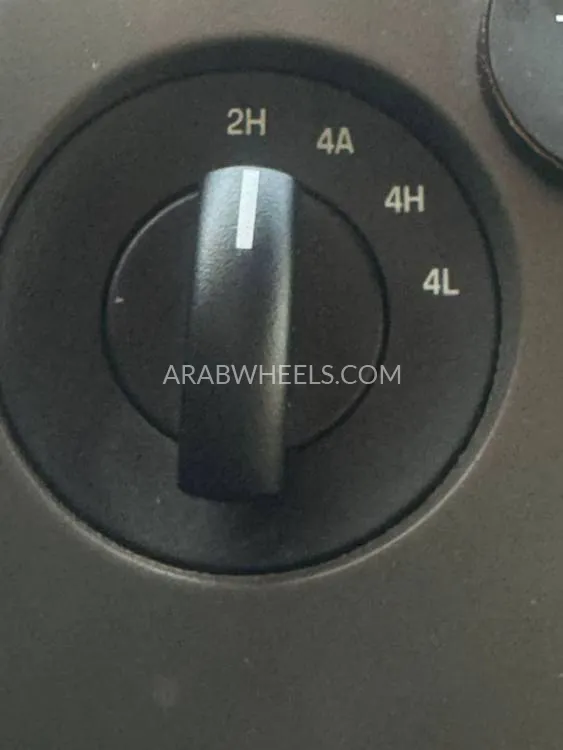 Ford Expedition 2013 for Sale in Sharjah Image-11