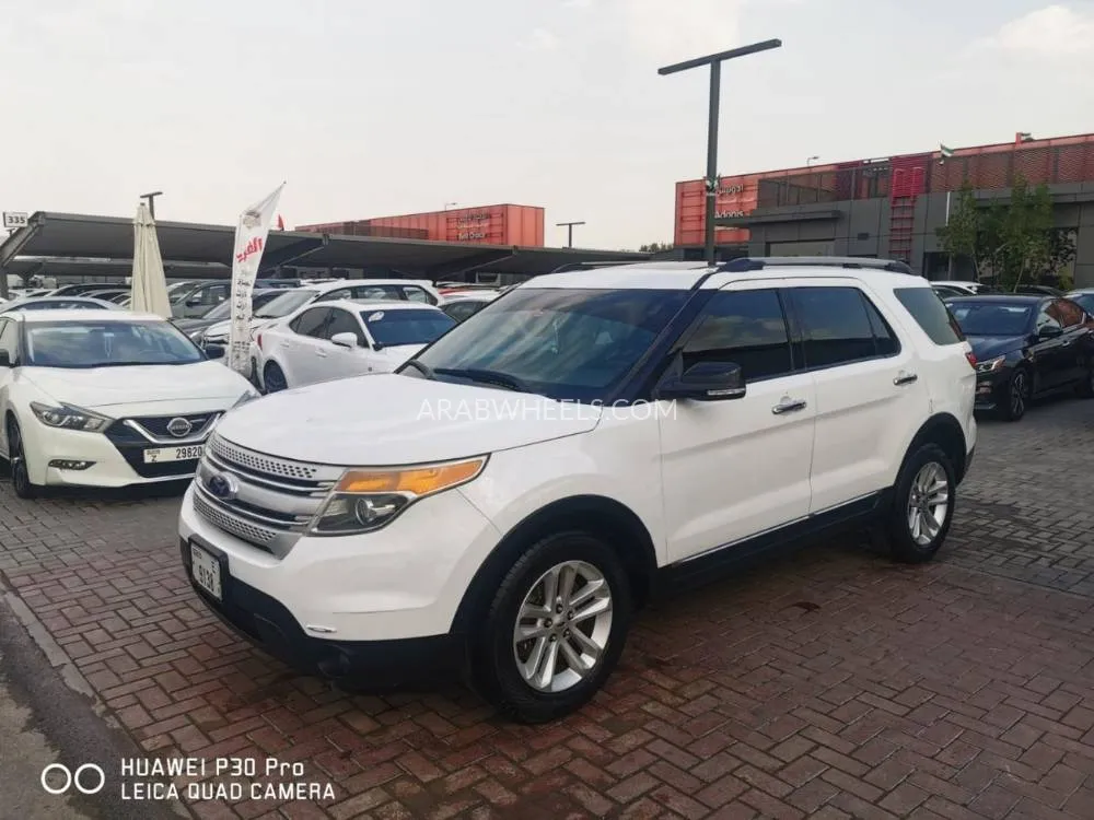 Ford Explorer 2014 for Sale in Sharjah Image-8