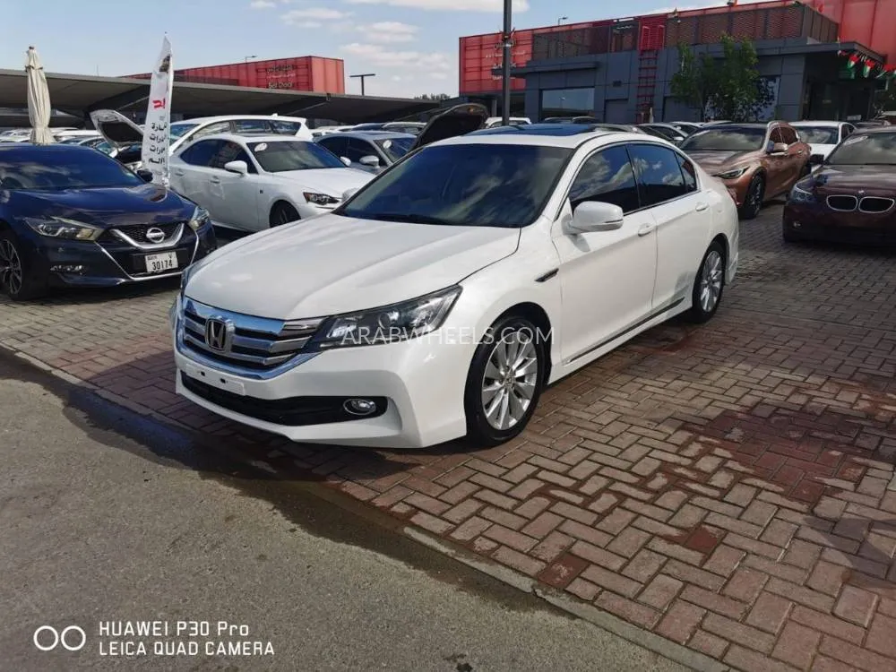 Honda Accord 2016 for Sale in Sharjah Image-5