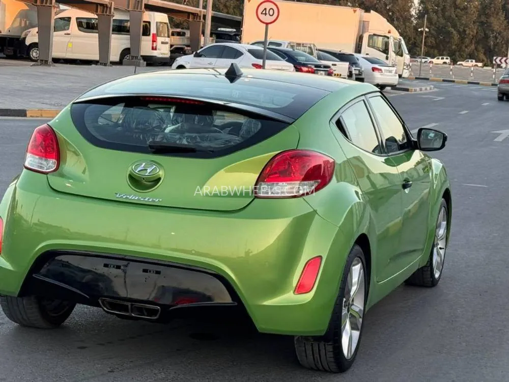 Hyundai Veloster 2016 for Sale in Sharjah Image-16