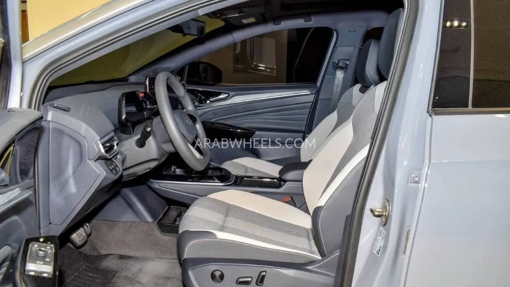 Volkswagen ID.4 2022 for Sale in Sharjah Image-8