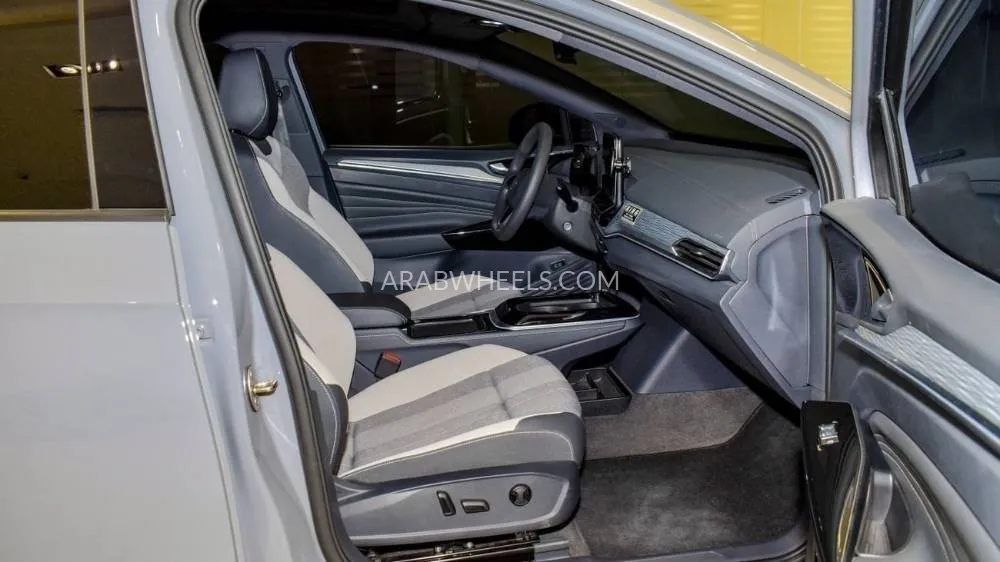 Volkswagen ID.4 2022 for Sale in Sharjah Image-11
