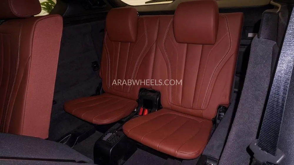 BMW iX5 2018 for Sale in Sharjah Image-16