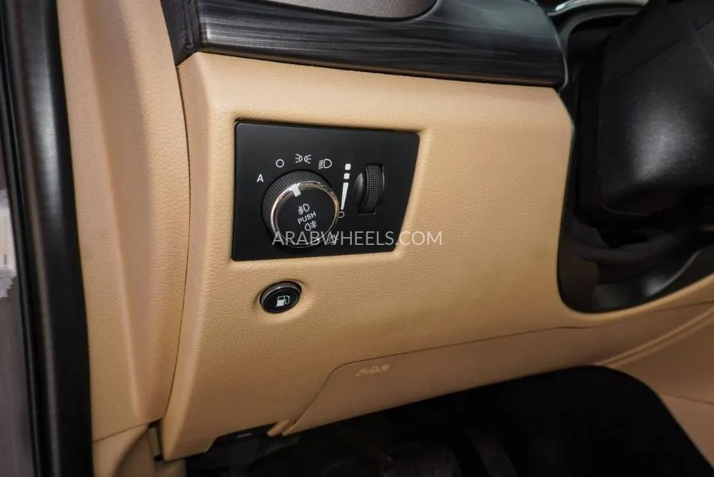 Jeep Cherokee 2021 for Sale in Dubai Image-13