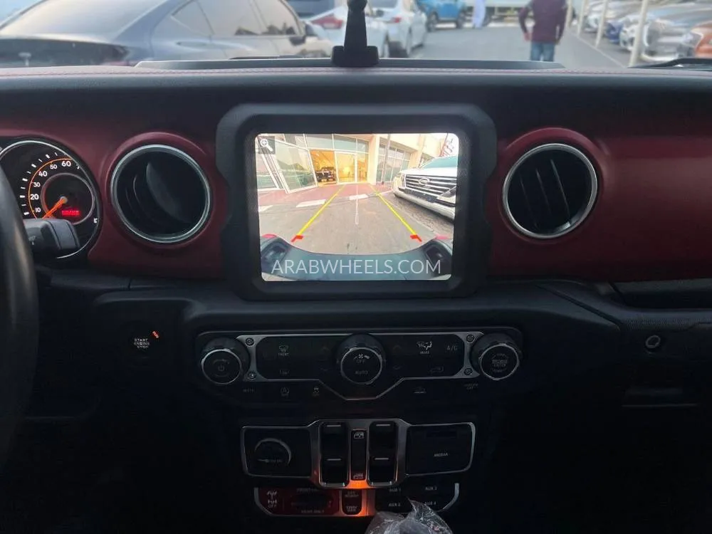 جيب غلادياتور 2023 for Sale in الشارقة Image-5